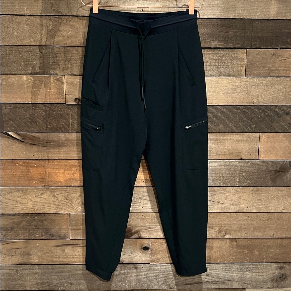 Athleta Women's Go Far Travel Venture Pants in Black Size 4 - Picture 2 of 8